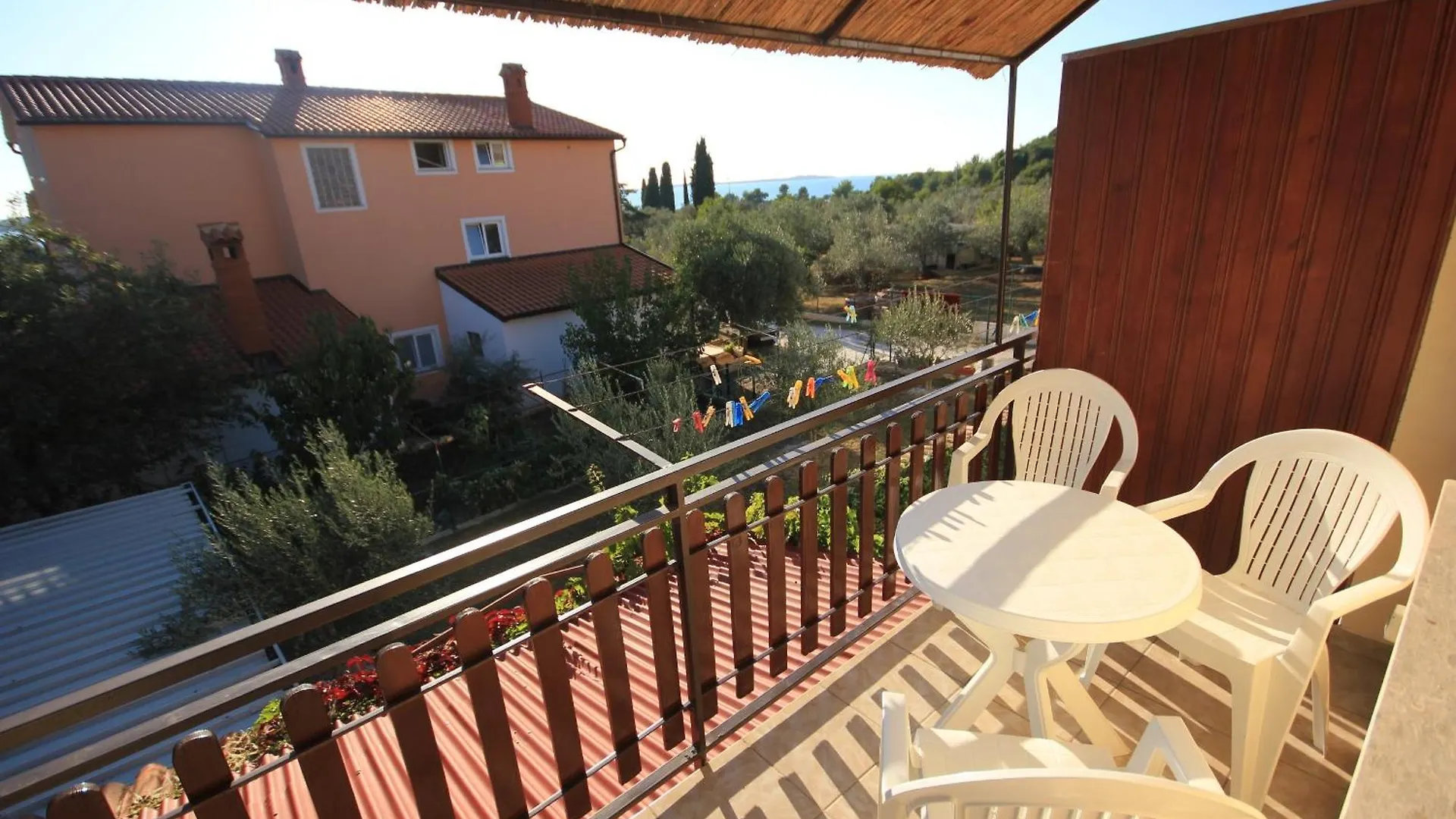 Apartments With A Parking Space Fazana - 7230 Hırvatistan